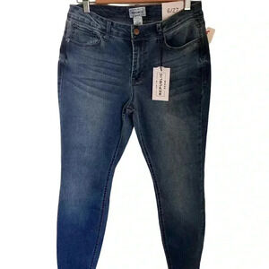 New 🔥 Women’s Skinny Jeans W/Tags Sz 10